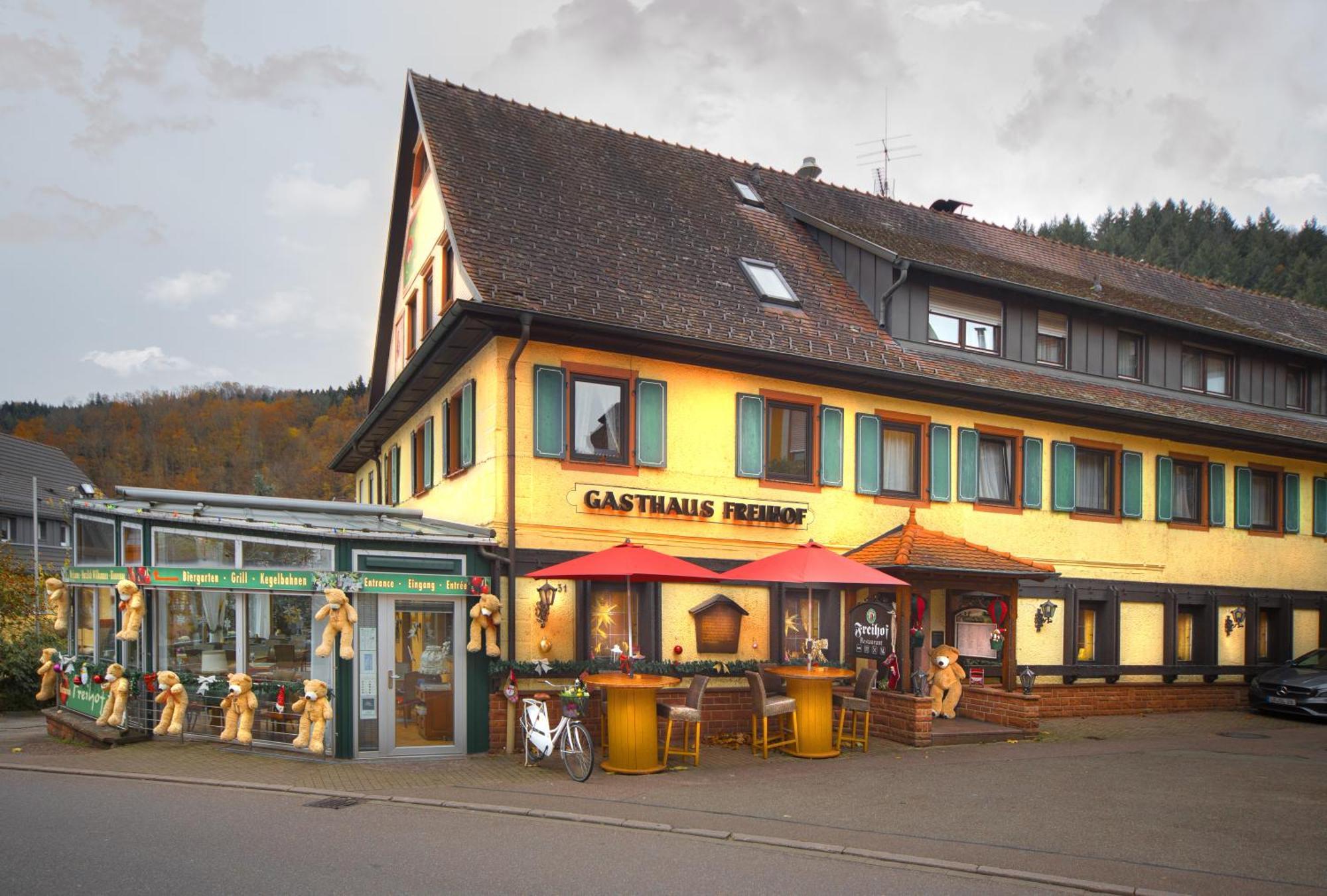 Hotel Restaurant Freihof Oberharmersbach Buitenkant foto
