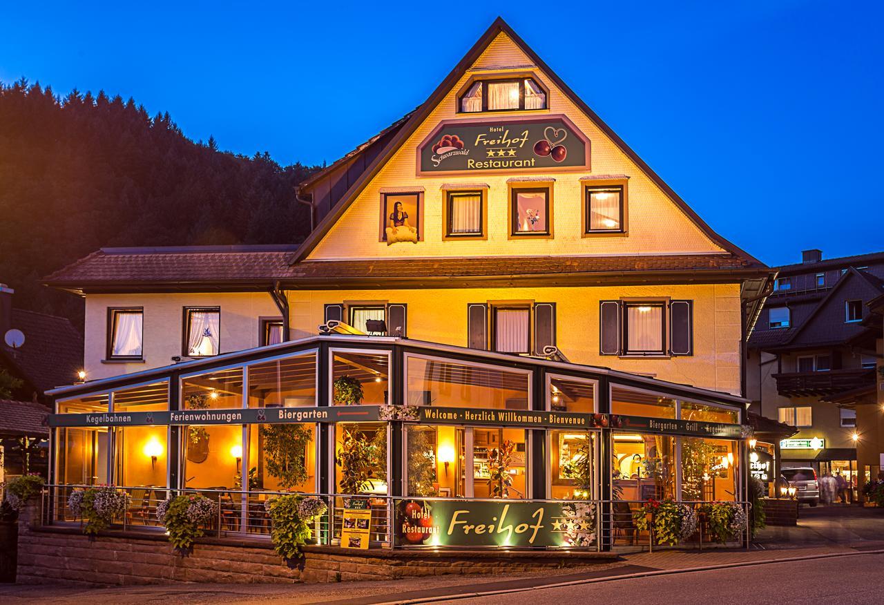 Hotel Restaurant Freihof Oberharmersbach Buitenkant foto